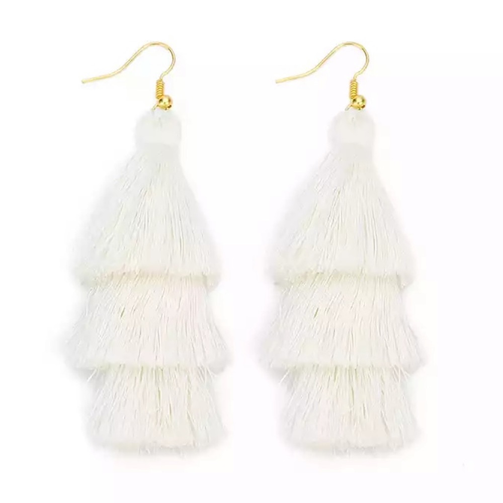 ♥️ White Three Layered Fringe Tassel Earrings ♥️